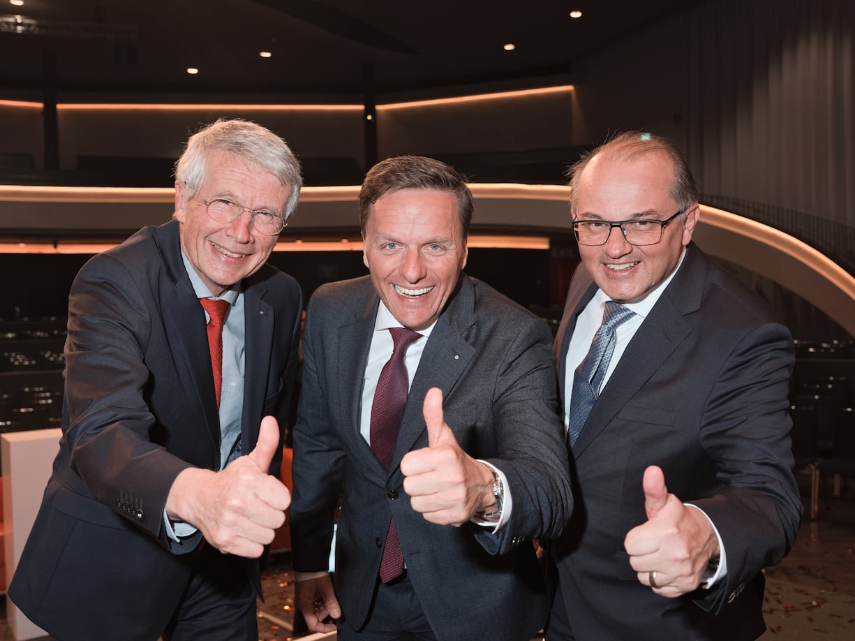 Walter Steinlin, Jurypräsident;Andreas Gerber, Präsident, Prix SVC Espace Mittelland;Roland Schaller, Credit Suisse (Schweiz) AG