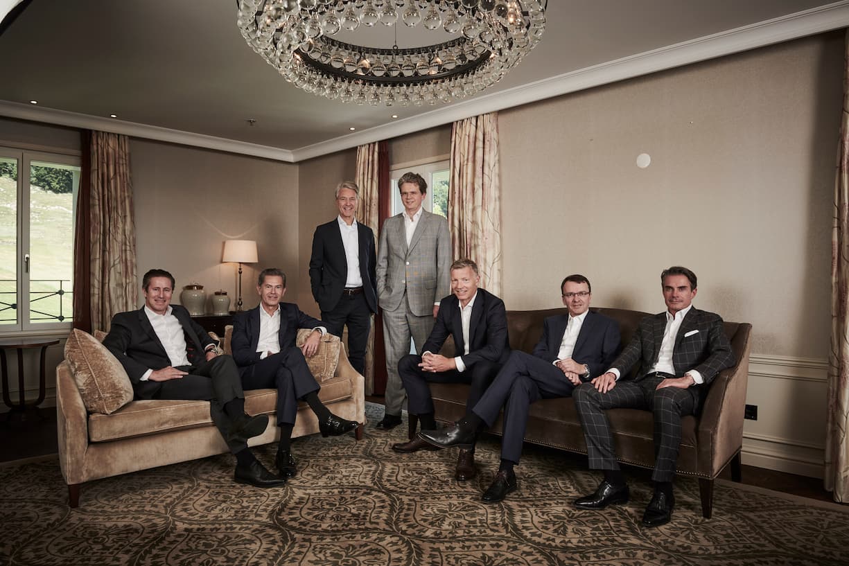 Vontobel-Führung: Georg Schubiger, Axel Schwarzer, Präsident Herbert Scheidt, CEO Zeno Staub, Felix Lenhard, Martin Sieg Castagnola, Roger Studer (v.l.)