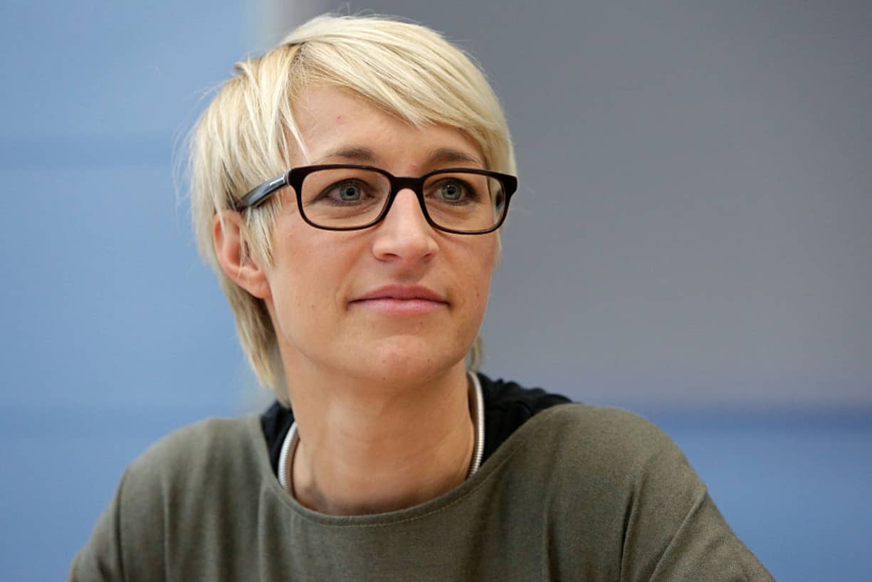 Nadine Schön