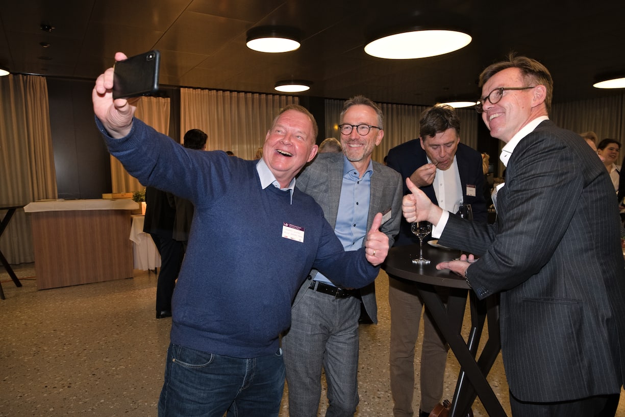 Anders Olsson, Aloe Dental Team;Niklaus Burren, Tareno AG;Göran Håkansson, Bank Vontobel AG