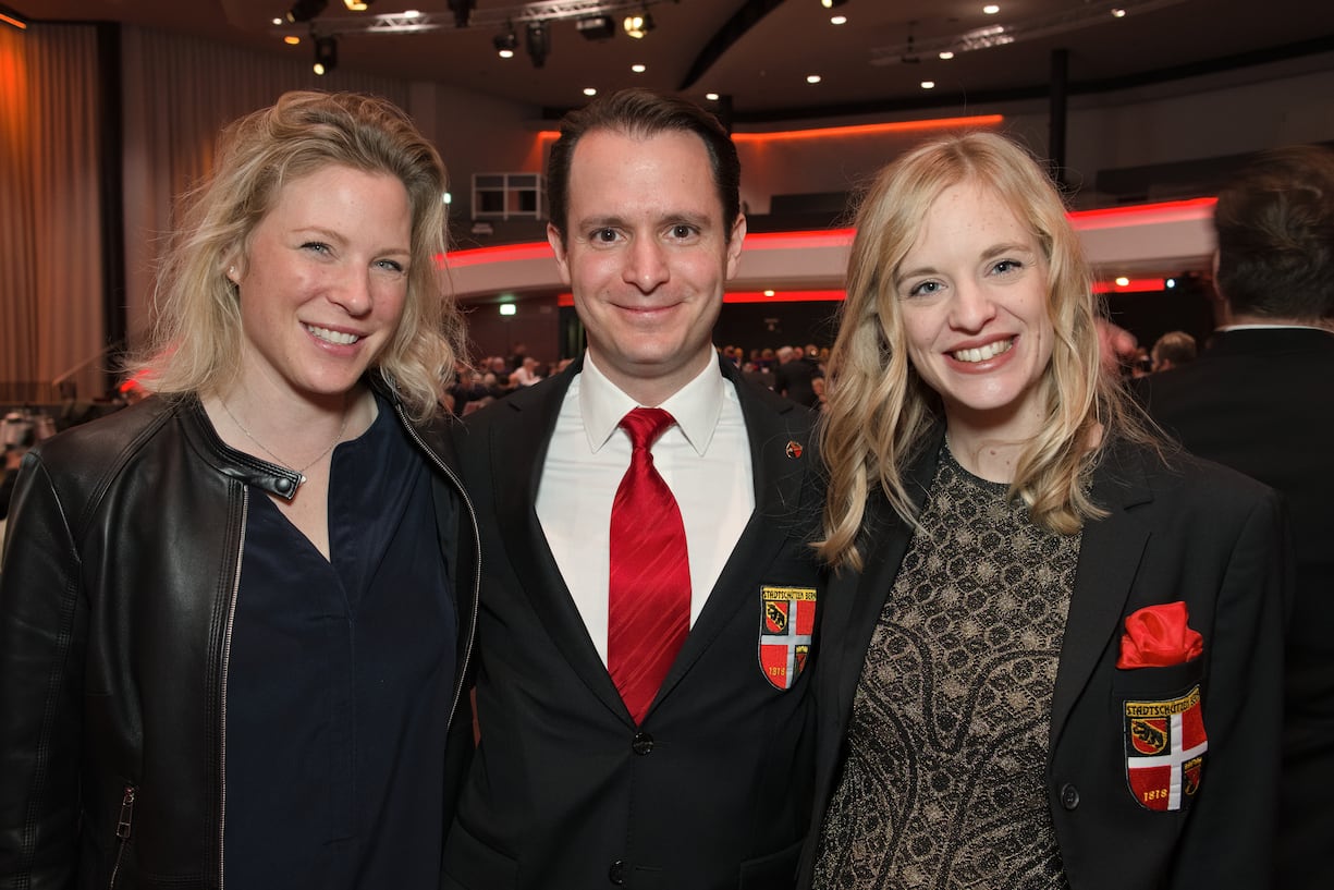 Anouk Marazzi, VR, Kursaal Bern;Tobias Herren, Rechtsanwalt;Jennifer Herren, Rechtsanwältin
