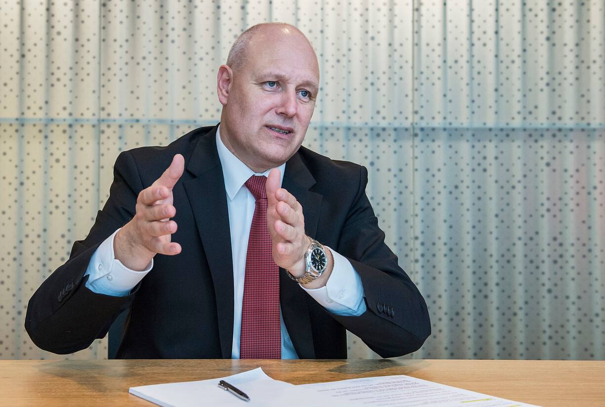 Wirtschaft, Migros Aare, Welle7:	Interview mit Anton GÃ¤umann, Chef Migros Aare. Stefan Anderegg