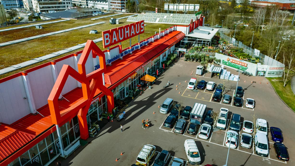 <p>Bauhaus: Die riesigen Verkaufsflächen ziehen auch professionelle Kundschaft an. Das deutsche Unternehmen profitiert beim Einkauf von einem globalen Netzwerk.</p>