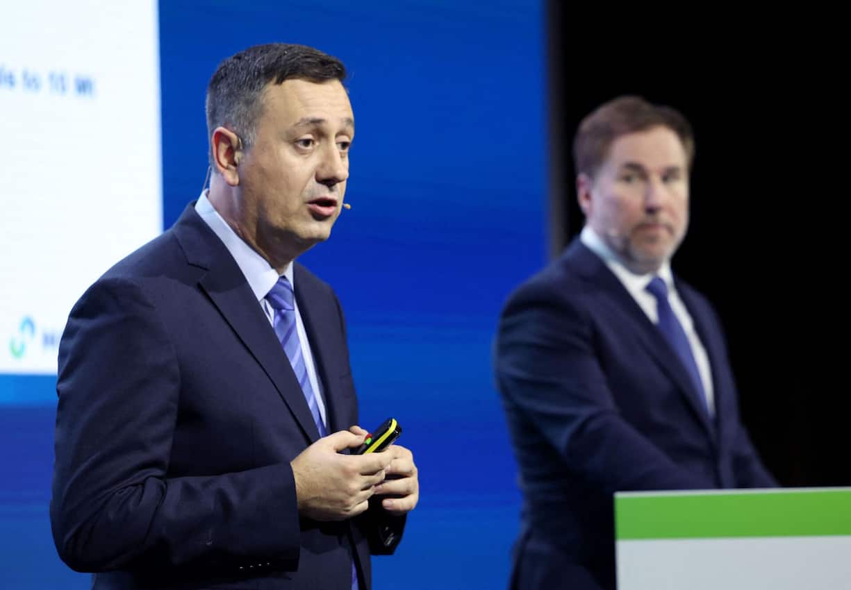 <p>Ablösung: Am 1. Mai 2024 gab Jenisch (r.) das Doppelmandat auf, Gutovic übernahm den CEO-Posten.</p>