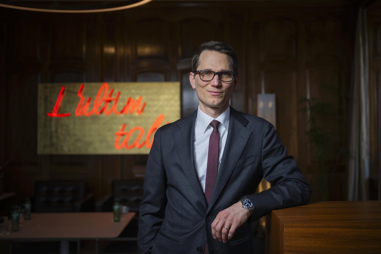 <p>Martin Schlegel in der Nationalbank am Bürkliplatz: Ökonomie hatte er im Studium erst als Nebenfach.</p>