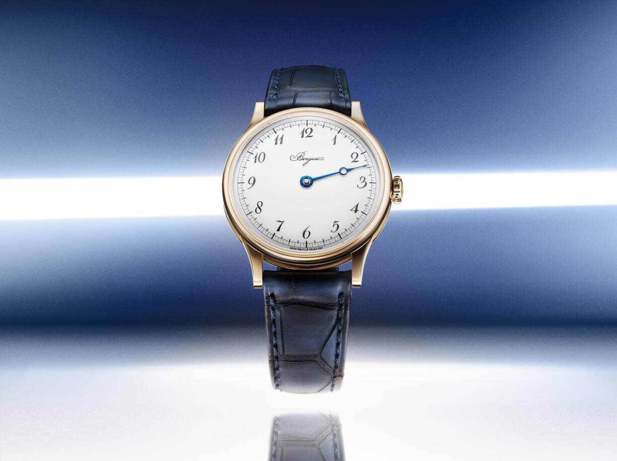 <p>Die Classique Souscription 2025: 40-mm-Gehäuse aus Breguet-Gold, Zifferblatt Grand-Feu-Email, Ziffern Petit-Feu-Email. 45'000 Fr.</p>