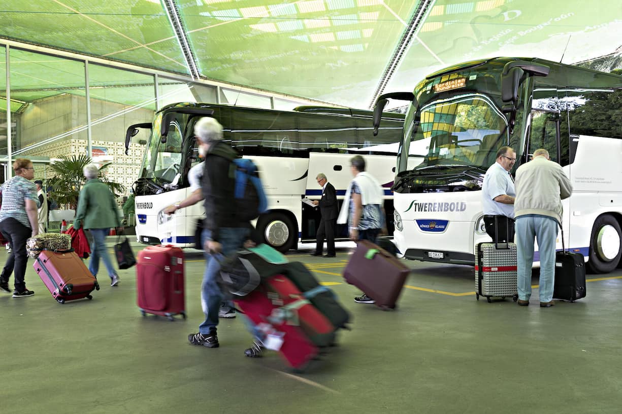 <p>Um mit Twerenbold zu verreisen, kann man oft aufs Flugzeug verzichten. Das ­ermöglicht klimaschonende Ferien.</p>