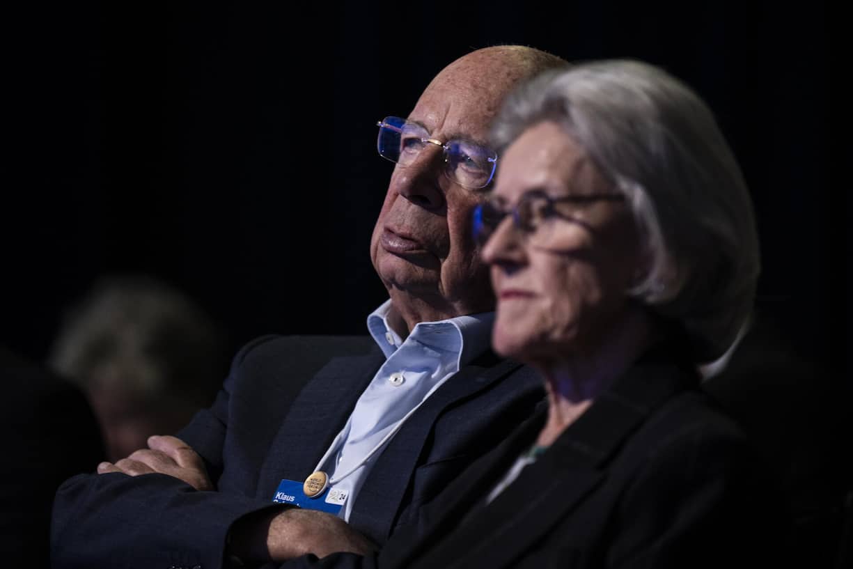 <p>55 Jahre Forum: Das Ehepaar Klaus und Hilde Schwab schmiedete eine weltweit einmalige Organisation.</p>