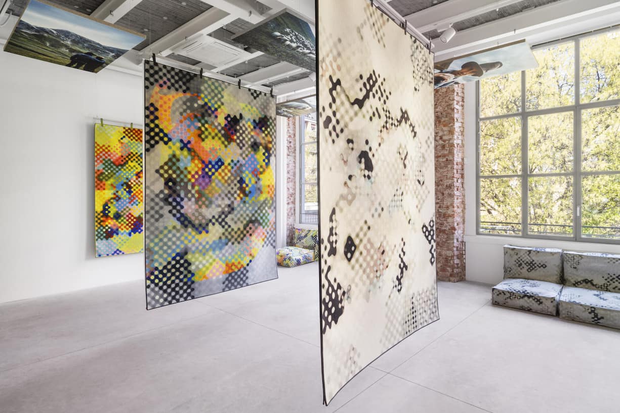 <p>House of Switzerland: Die Muster für Moira schuf die Schweizer Designerin Claudia Caviezel mithilfe der umweltfreundlichen Deep-Dyeing-Technologie.</p>