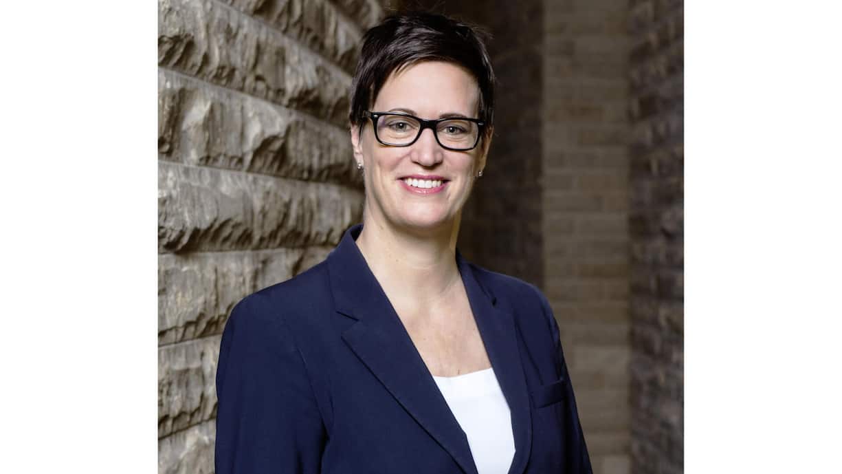<p>Sabine Schanzenbach</p>