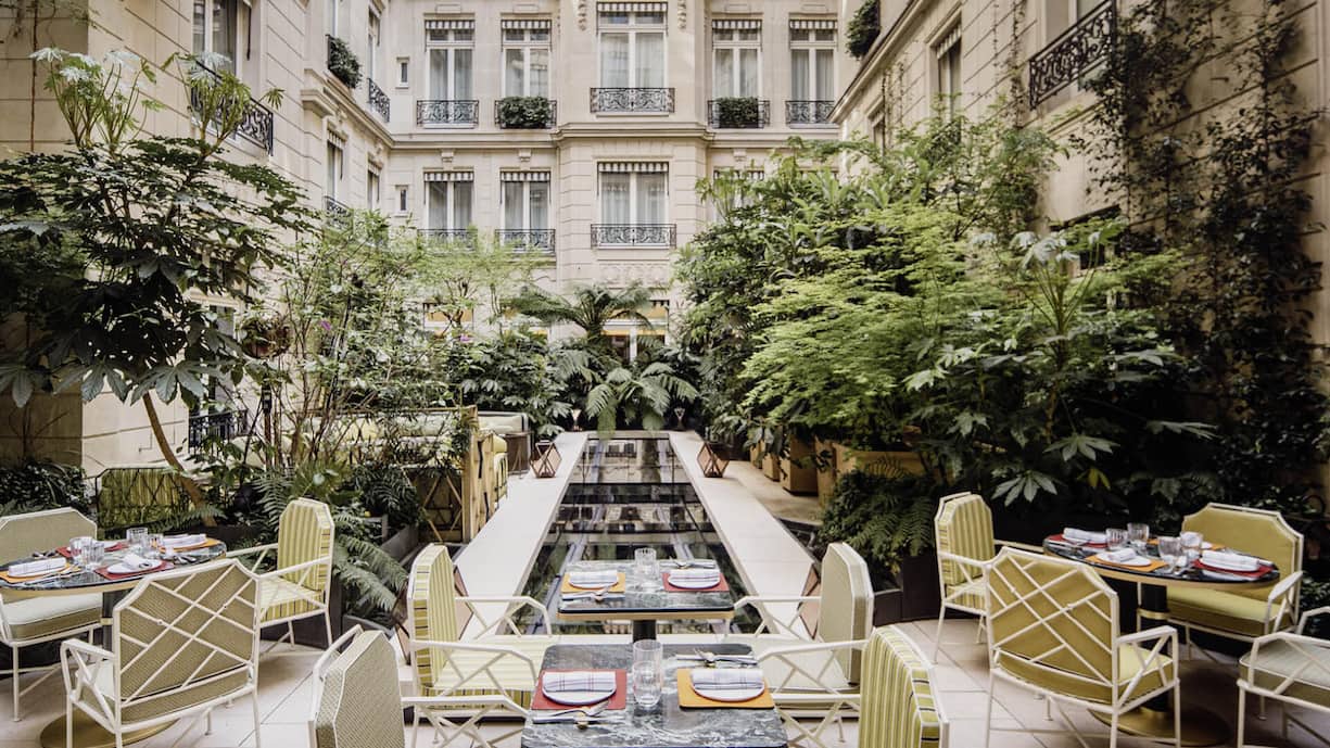 <p>Hôtel de Crillon</p>