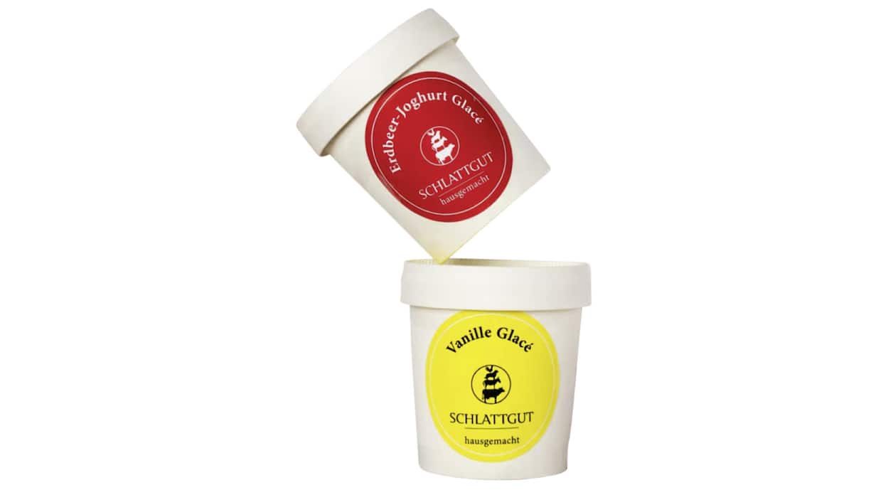 <p>Eisbecher vom Hofladen: Schlattgut Glace</p>