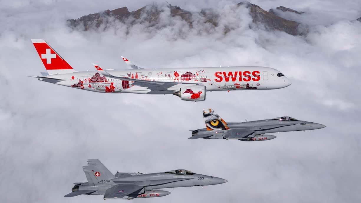 <p>Der erste Airbus A350 der Swiss wurde mit militärischen Ehren empfangen.</p>