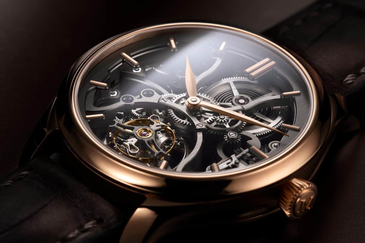 <p>ENDEAVOUR TOURBILLON SKELETON</p>
