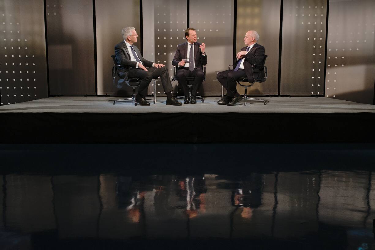 Christoph Franz, F. Hoffmann-La Roche AG;Dirk Schütz, BILANZ;Ueli Maurer, Bundespräsident