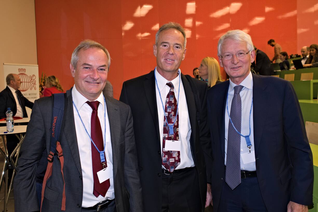 Christoph Lengwiler, Hochschule Luzern;Harris Dellas, Volkswirtschaflliches Institut Uni Bern;Jean-Pierre Danthine, Director, EPFL