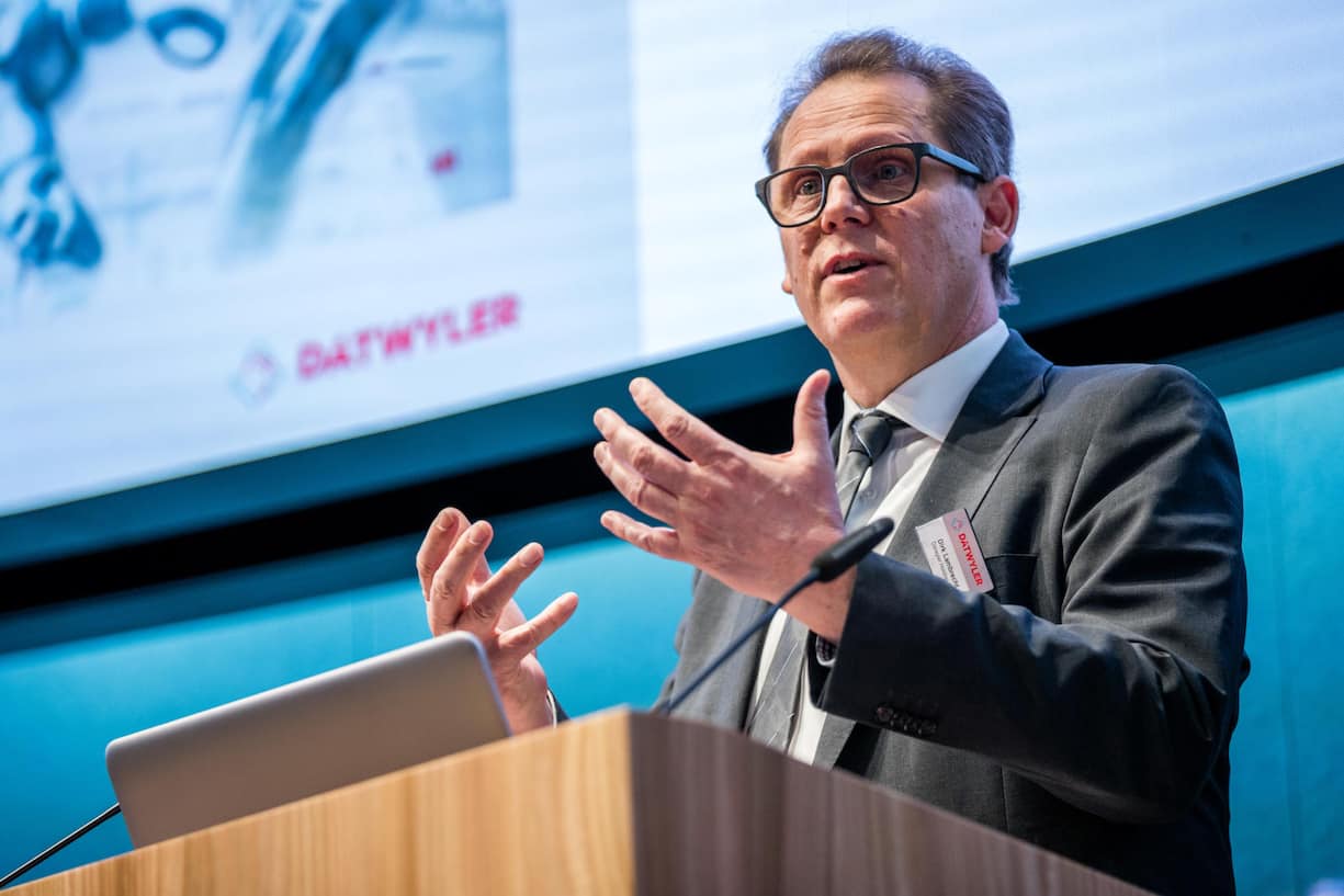 Dirk Lambrecht, CEO der Dätwyler Gruppe, 2018 an einer Bilanz-Medienkonferenz in Zürich.