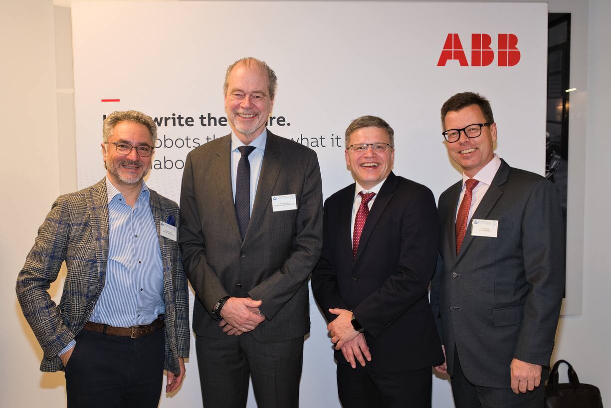 Die Sponsoren:Domenico Gaito, Volvo Car Switzerland AG;Mats Rönneskog, Lombard International Assurance SA;Otto Preiss, COO Digital, ABB;Martin Büsser, SAAB Switzerland