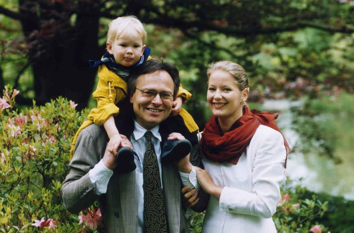 (GERMANY OUT) BrillenkÃ¶nig GÃ¼nther Fielmann mit Ehefrau Heike und Sohn Marc. Undatiertes Foto. (Photo by Photo Ambor/ullstein bild via Getty Images)
