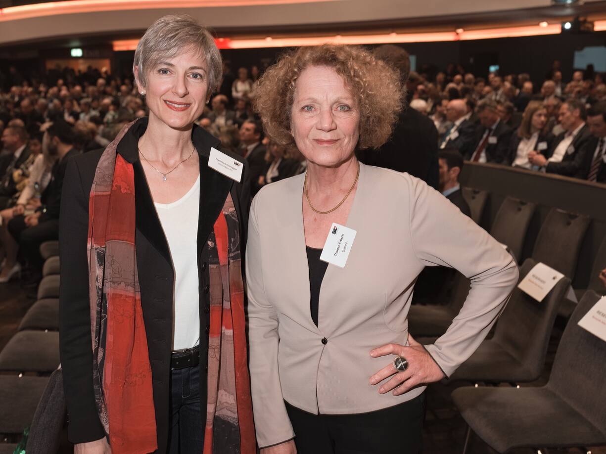 Franziska Honegger, Domicil Bern AG;Therese Frösch, Domicil