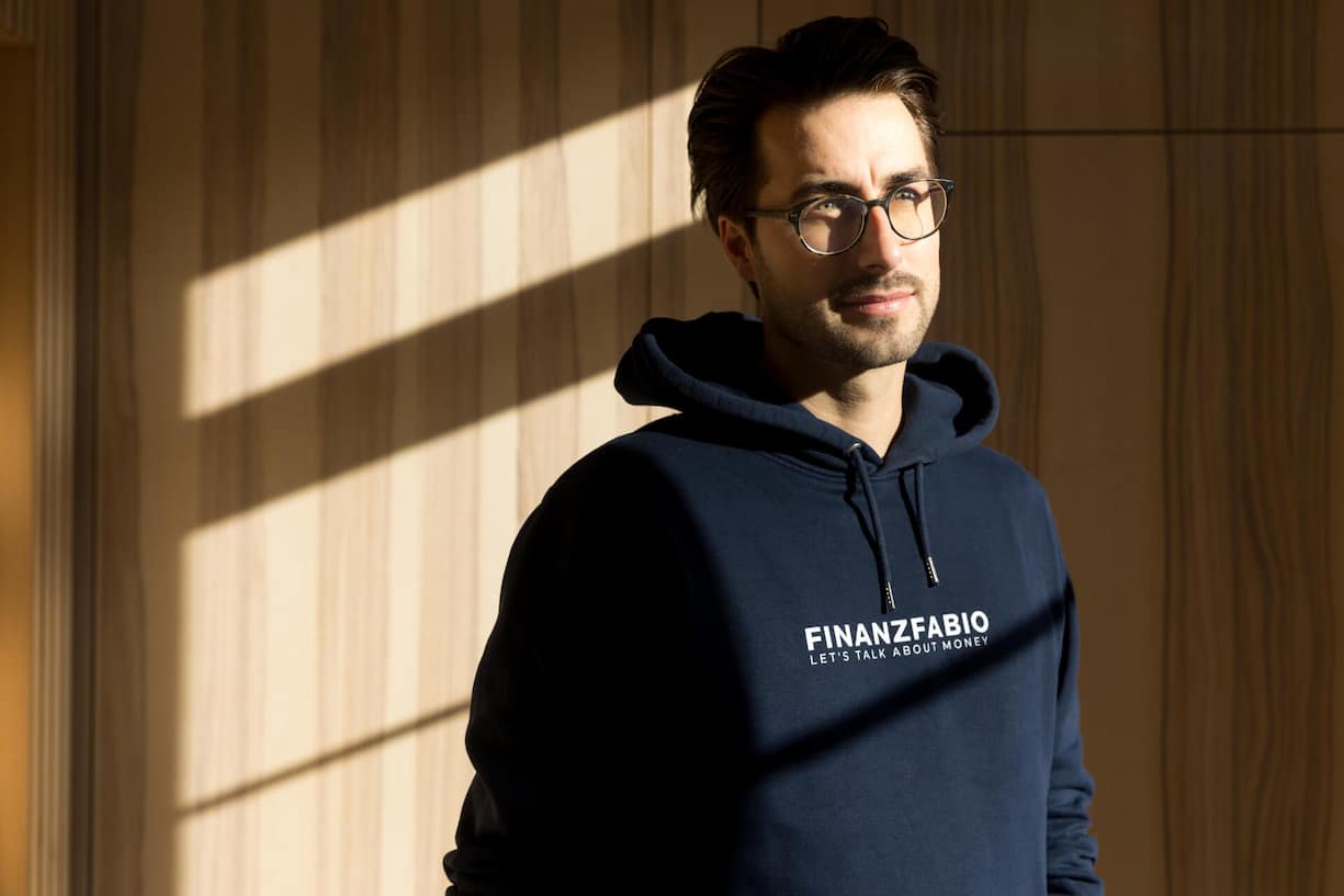 <p>Doppelinterview Bidermann und Marchesin
POTRAIT: FABIO MARCHESIN, PODCASTER FINANZFABIO
Fotografiert in Zürich am 3.12.2024</p>