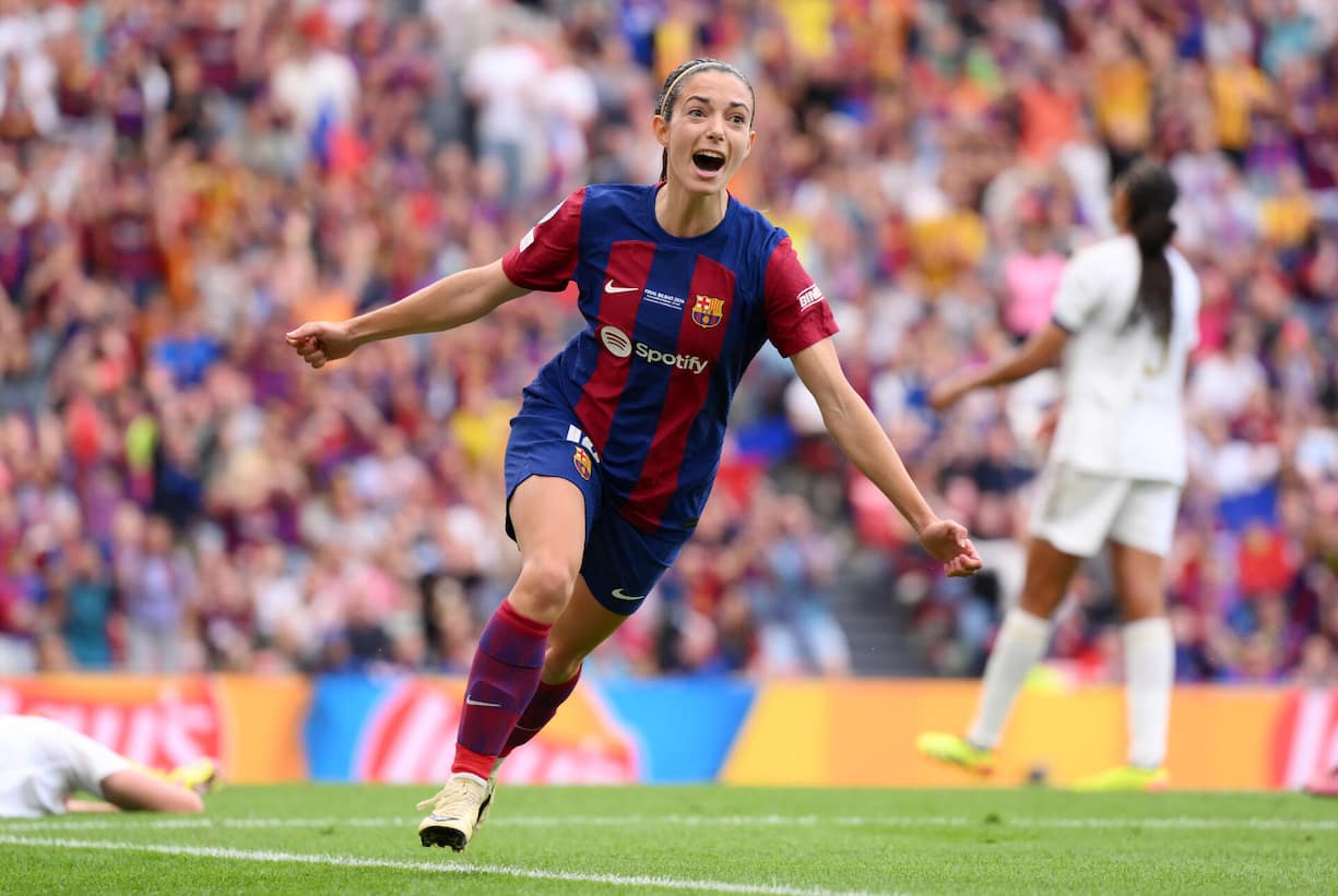 <p>Der Vergleich im Fussball: Aitana Bonmatí, Mittelfeldspielerin bei Barcelona, verdient 900'000 Fr. – versus Cristiano Ronaldo, Mittelstürmer bei Al-Nassr, der mehr als 200 Mio. Fr. kassiert.</p>