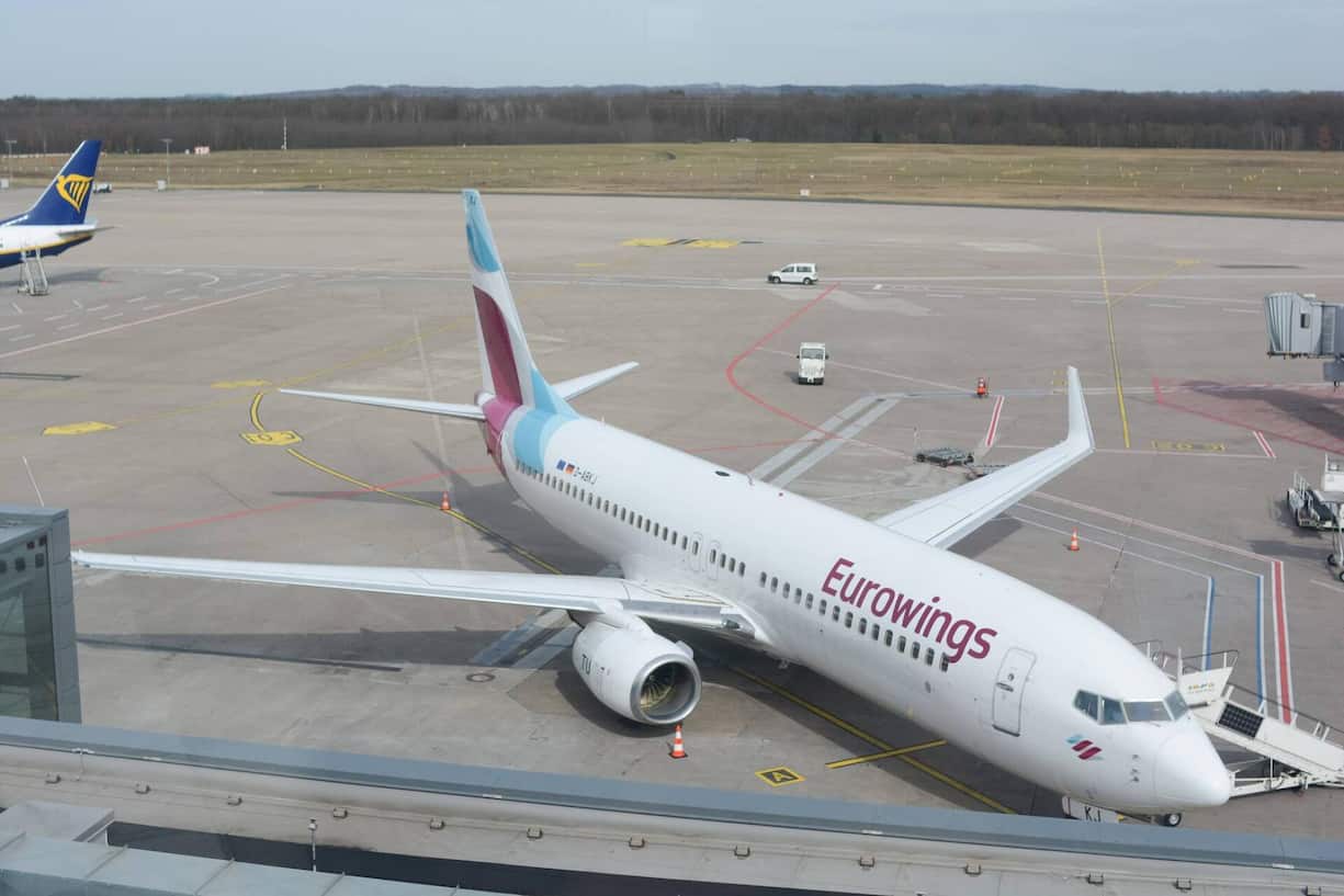 <p>Eine Eurowings-Maschine am Flughafen Köln/Bonn.</p>