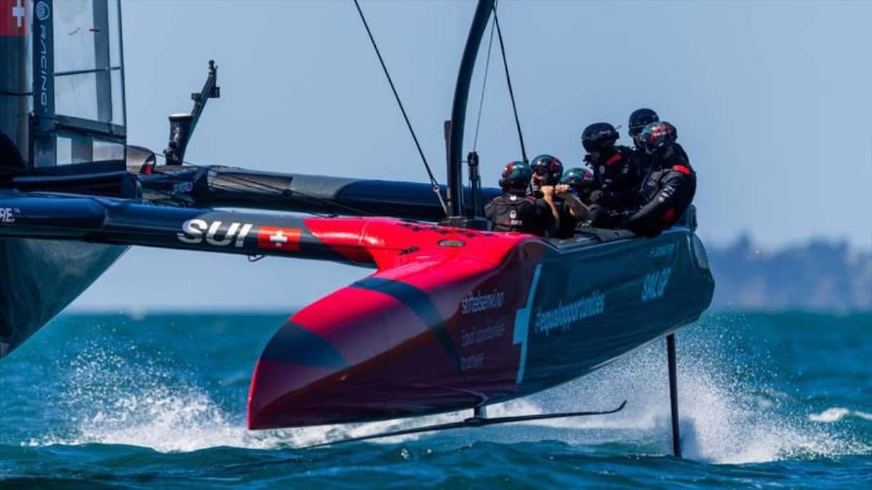 <p>Die Crew des Schweizer Teams am Sail GP in voller Aktion: Segeln auf höchstem Niveau.</p>
