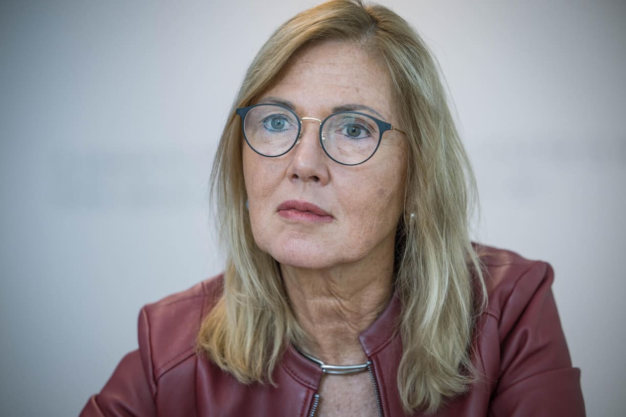 <p>Foto: Philippe Rossier fuer HandelsZeitung, 10.9.2025, Zuerich, Prof. Beatrice Weder Di Mauro, 60, Wirtschaftswissenschaftlerin.</p>