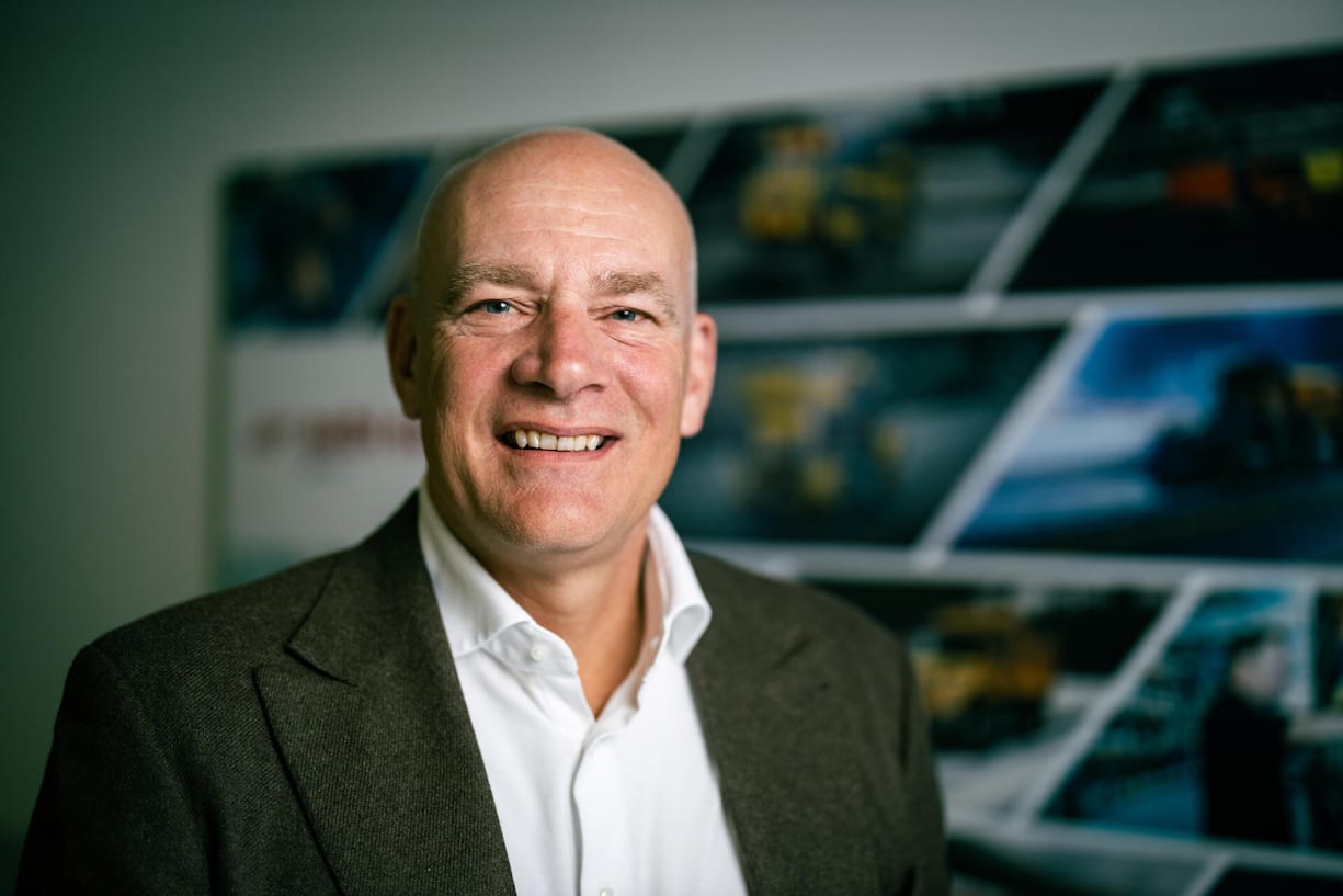 <p>Barend Fruithof, Chef von Aebi Schmidt und «Krisenmanager» von Peter Spuhler, lernte Bauer. Heute kann er mit der Kundschaft seiner Aebi-Landmaschinen locker mithalten.</p>