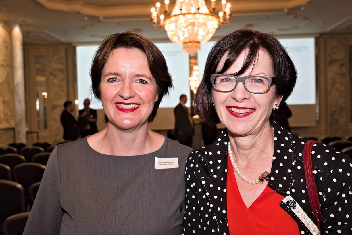 Jeanette Wengler, Consutling Cluster; Sylvia Raguth, Mandat-in Vorsorge- und Finanzlösungen