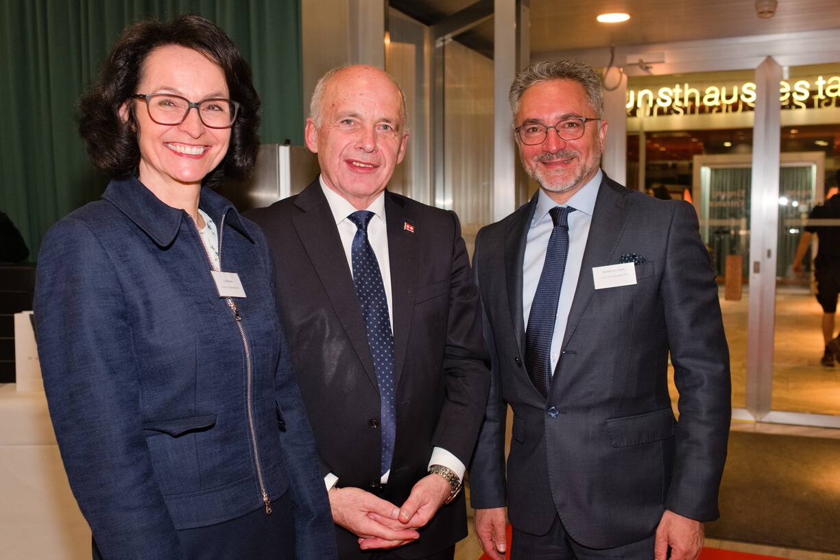 Lilo Prins, Volvo Car Switzerland AG;Ueli Maurer, Bundespräsident;Domenico Gaito, Volvo Car Switzerland AG
