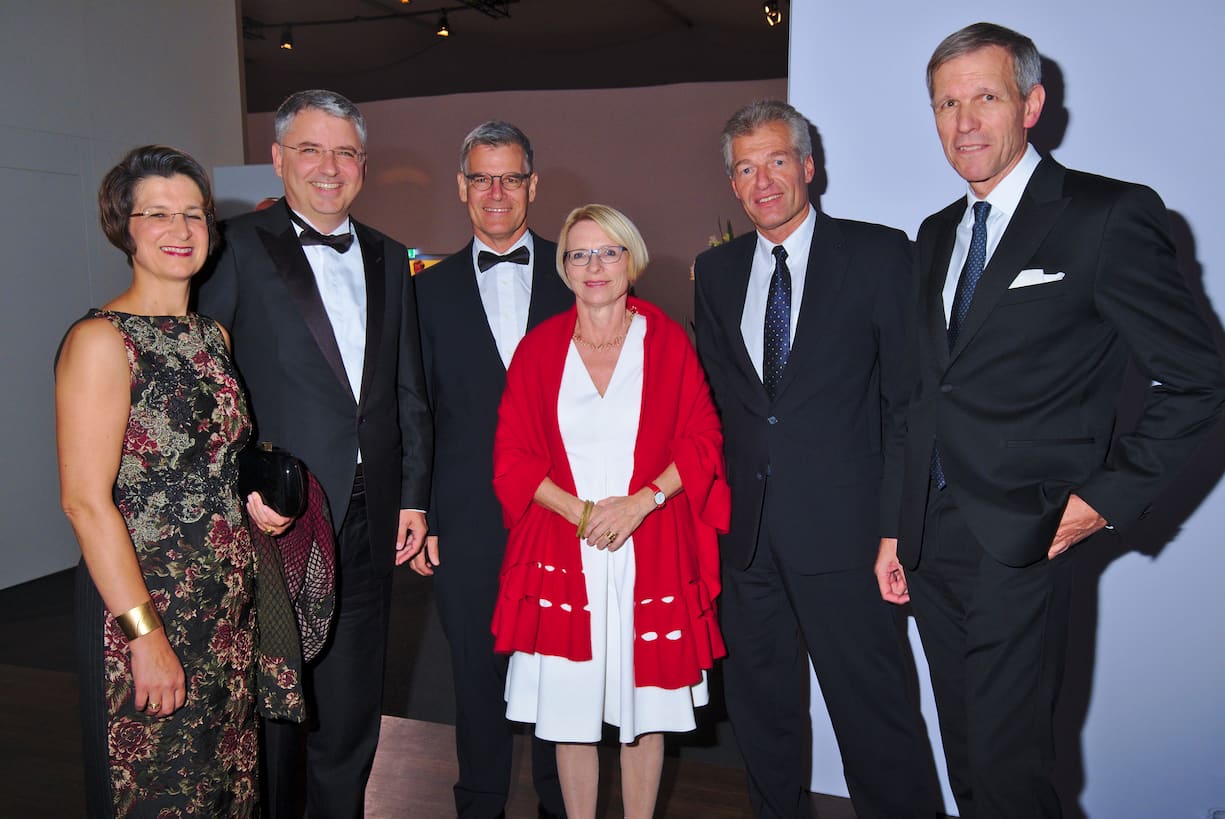 Ingeborg Schwan;Severin Schwan, CEO, Roche;Donat Agosti;Livia Leu, SECO, Delegierte des Bundesrates für Handelsverträge;Heinz Karrer, Präsident, economiesuisse;Calvin Grieder, Präsident, Bühler Uzwil