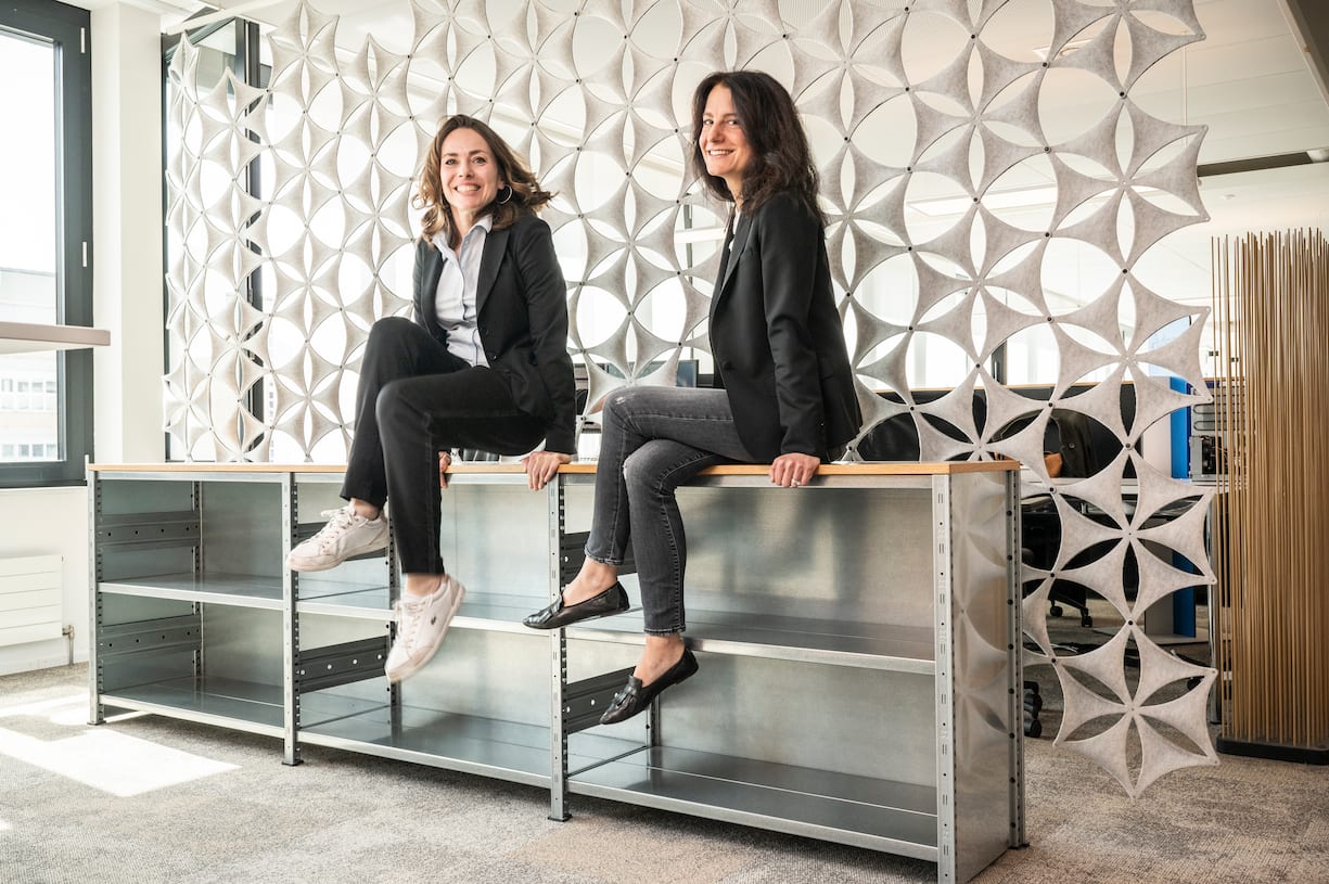 ZUERICH, 12.04.22 - Luba Schoenig und Tonia Zimmermann, Gruenderinnen von UMushroom, fotografiert in ihren Bueroaeumlichkeiten in Zuerich. PHOTO BY PASCAL MORA 
