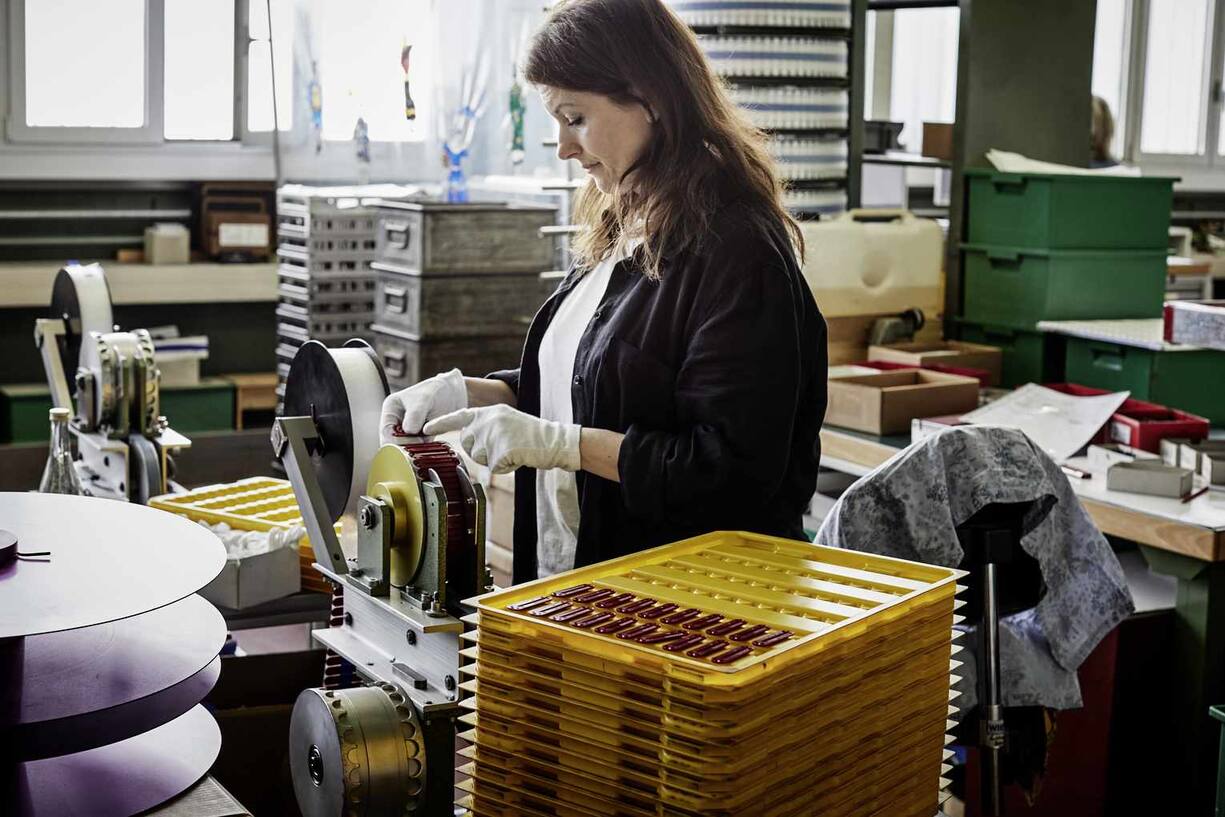Reporage über die Produktion der Victorinox Taschenmesser.