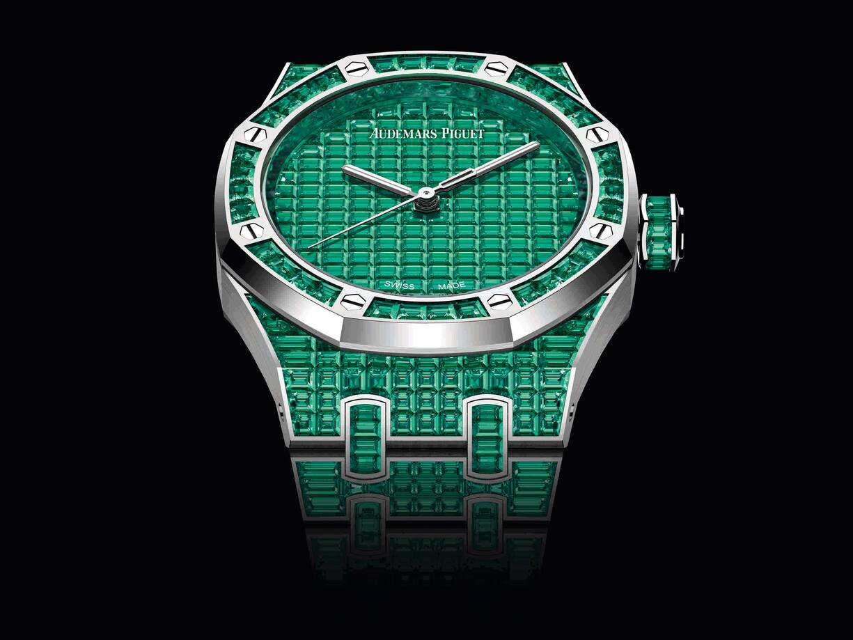 Die Audemars Piguet Royal Oak mit grünen Diamanten.