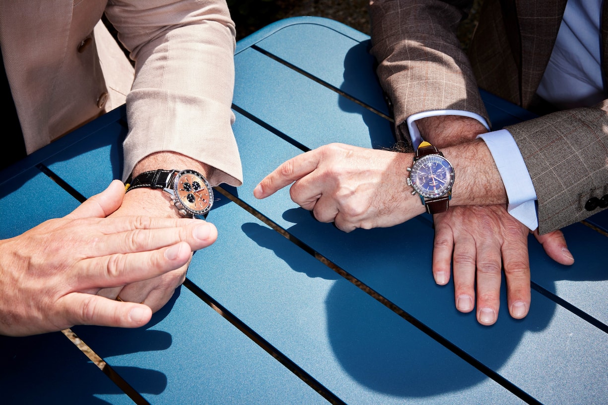 Präsident und CEO mit dem Breitling-Parademodell Navitimer.
