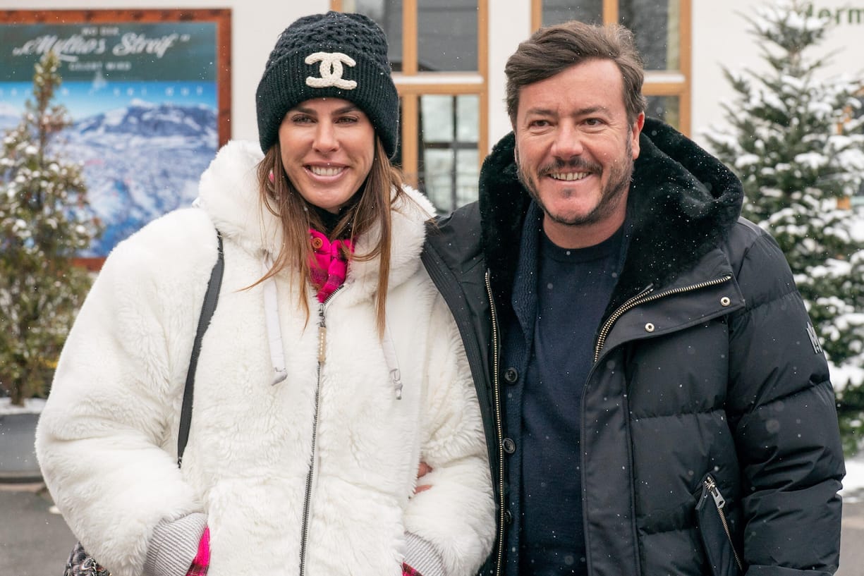 René Benko mit seiner Frau Nathalie, die er in Ischgl in einer Bar kennengelernt hat, wo sie servierte. Sie ist in Lausanne aufgewachsen. Zusammen haben sie drei Kinder.