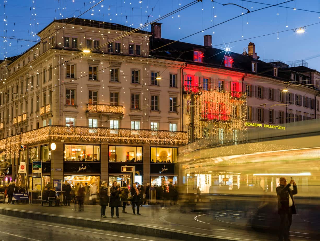 Weihnachtsbeleuchtung an der Bahnhofstrasse in Zrich