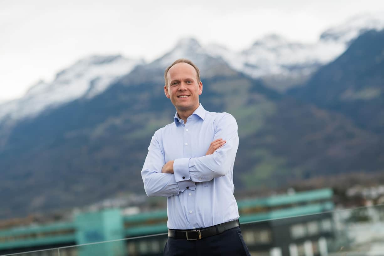 „Mit Nvidias börsenwert könnte man alle gold- und silberminen zehnMal kaufen. Da gibt es schöne opportunitäten.”