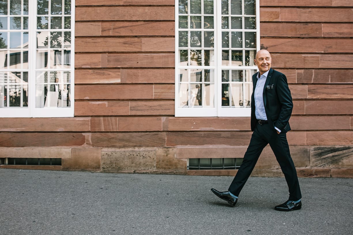 gut gelaunter präsidentHöchst verschwiegen die Firma, der Chairman ein zugänglicher Charakter: Valentino Cè.