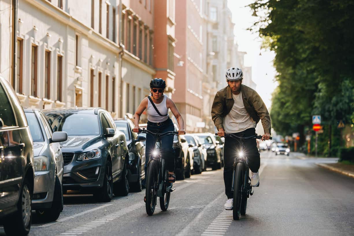 Freiluft-FeelingMit Elektrobikes wie jenen von Specialized hält man mit dem Vierrad­verkehr in der Stadt mit und ­hat erst noch frische Luft.