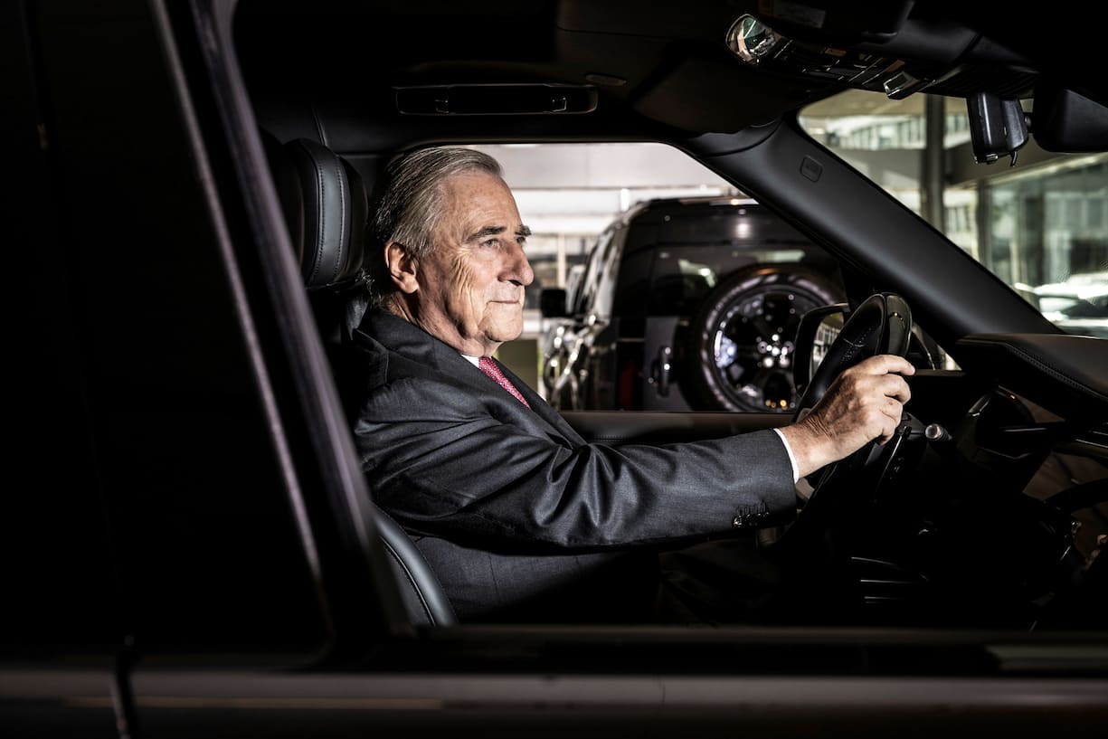 ein mannmitamourenWalter Frey war, wie sein Vater, ein ­erfolgreicher Rennfahrer. Und: Er liebt einfach Autos.