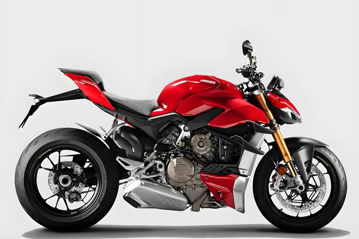 Die Streetfighter basiert auf dem Chassis der Panigale. Auch sie ist für die Rennstrecke tauglich, aber angenehmer im Alltag zu fahren.