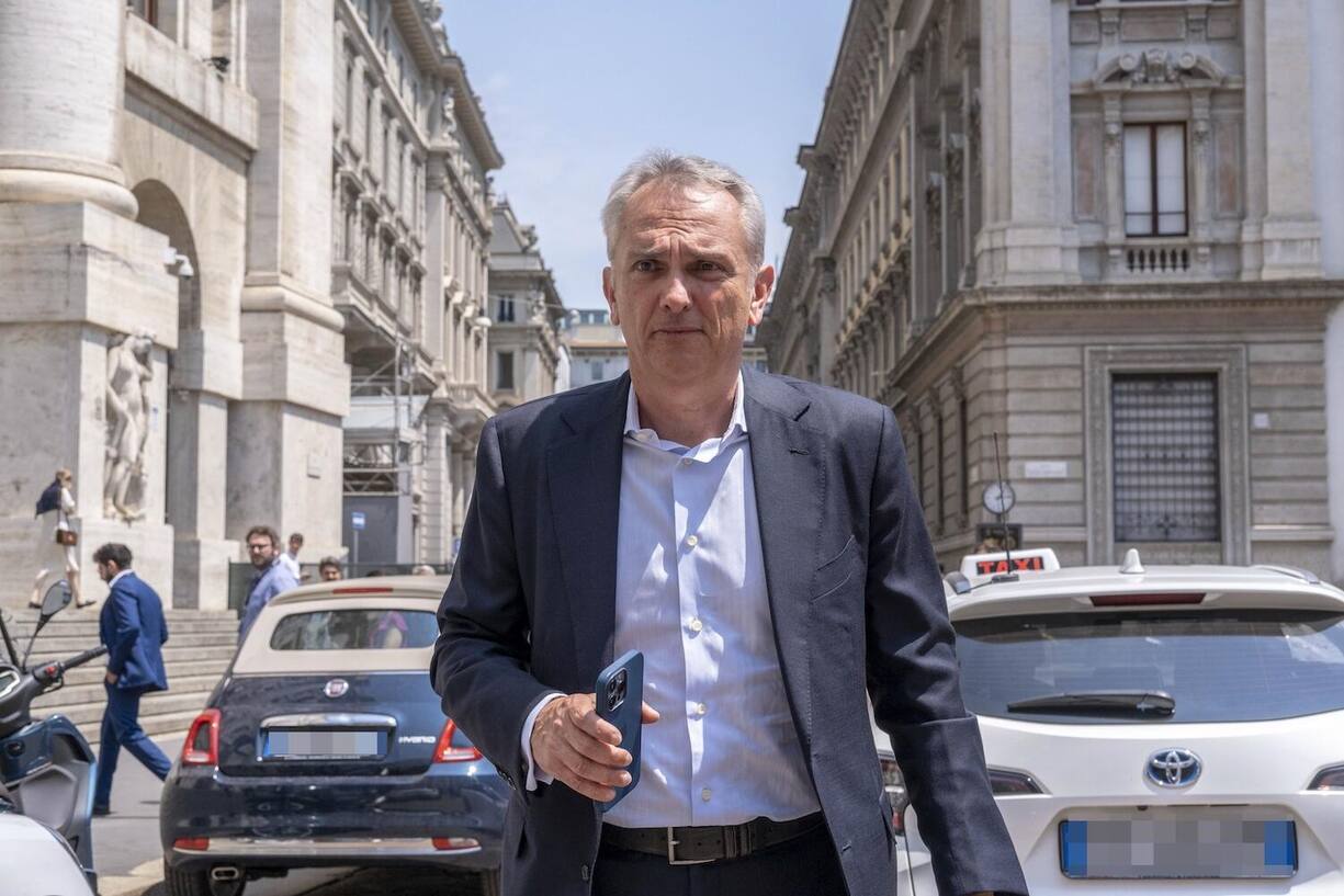 ... Verwaltungsrat Luca Maestri (u.l.) werden Ambitionen auf Bulckes Nachfolge als Chairman nachgesagt.