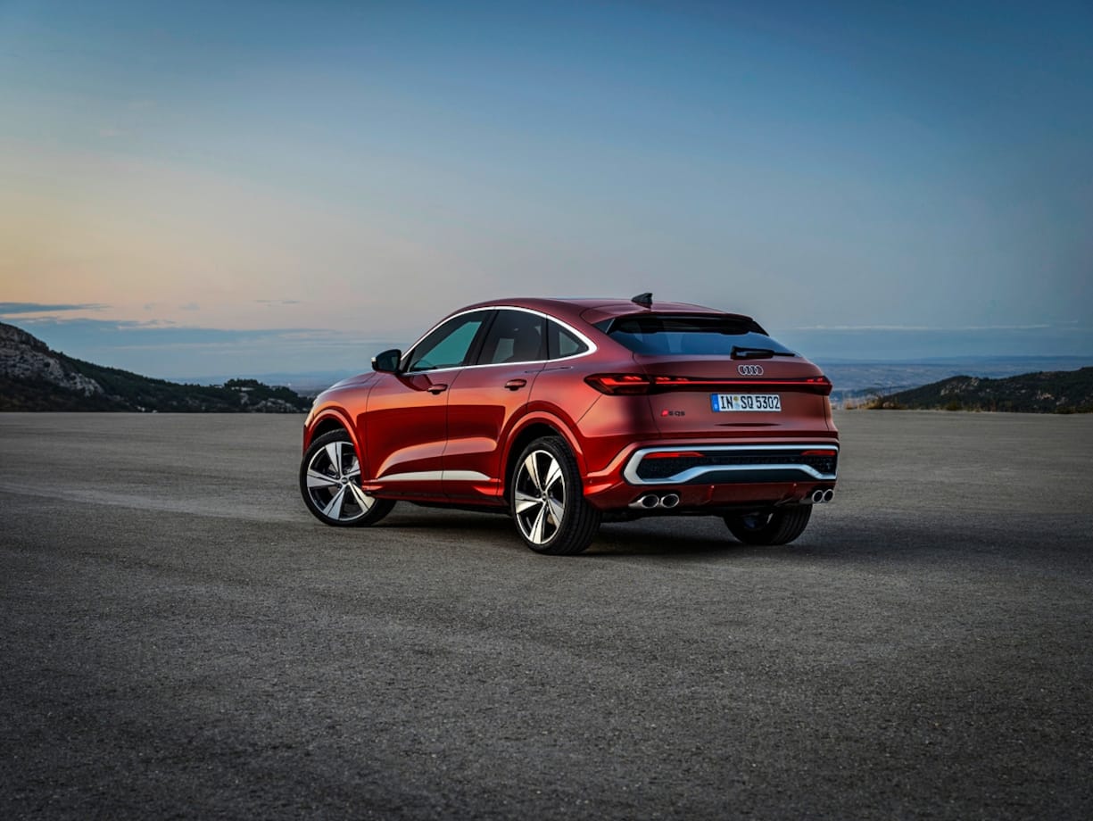 Static photo, Colour: Grenadine red metallic Auto Enjoy Ausgabe 4
