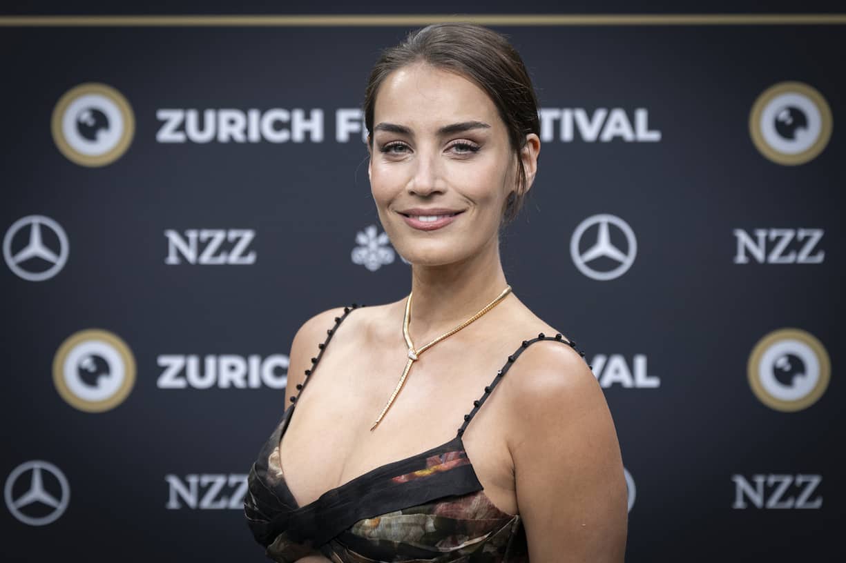Swiss actor Lara Wolf arrive on the Green Carpet at the Opening Night of the 21th Zurich Film Festival (ZFF) in Zurich, Switzerland, on Thursday, September 25, 2025. The Zurich Film Festival festival will run from September 25 to October 5, 2025. (KEYSTONE/Andreas Becker)