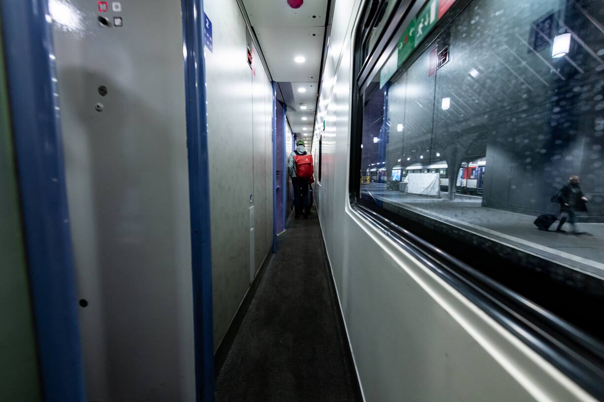 Der Nightjet der OeBB steht zur Abfahrt nach Wien im Hauptbahnhof Zürich bereit.29.11.2019Foto: Thomas Lüthi