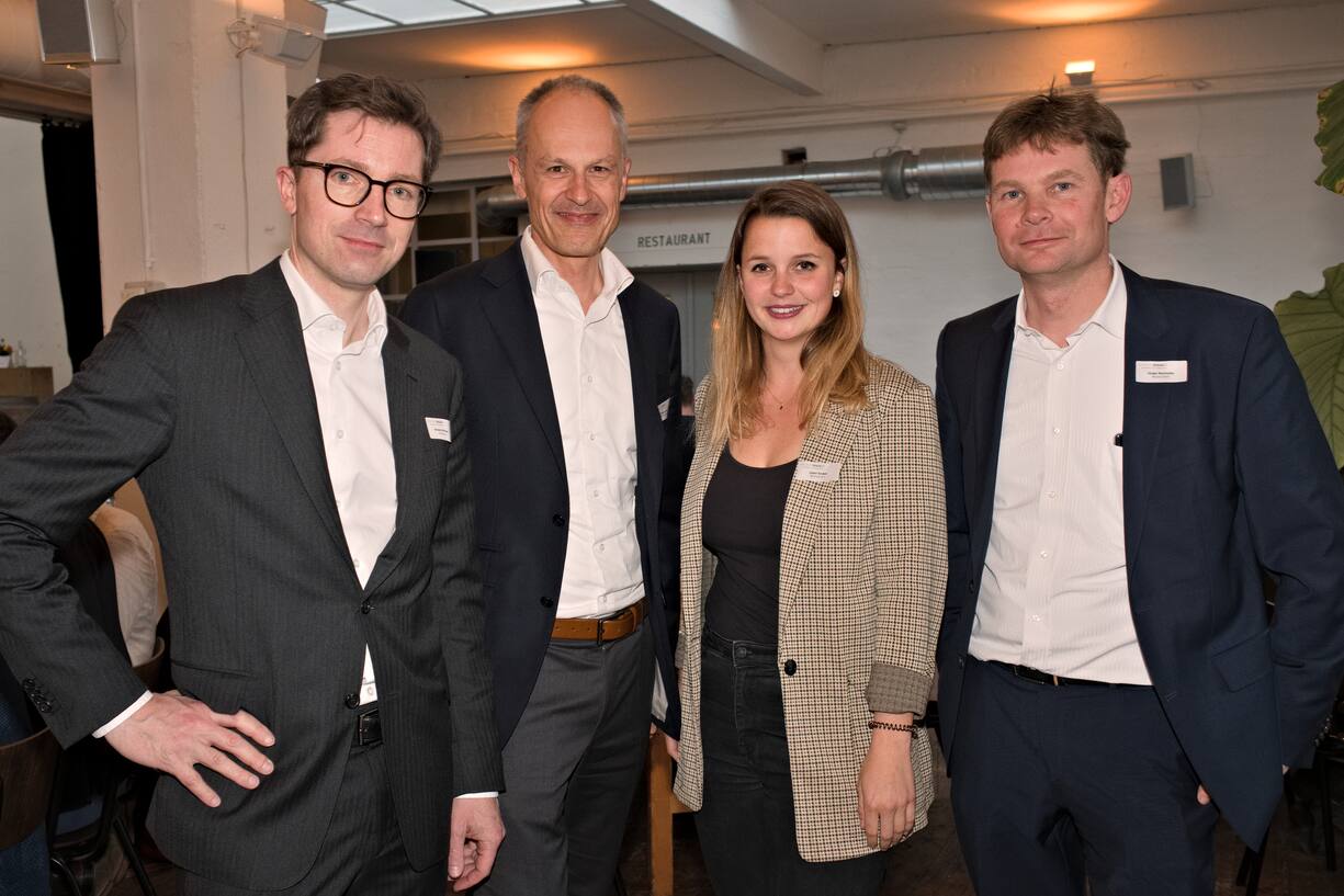 Nicolas Birkhäuser, Partner, Niederer Kraft Frey Ltd.; Philipp Sutter, Präsident & Partner, Zühlke Group; Isabel Knobel, Projektleiterin, sensoradvice.ch; Sergei Rachinsky, Geschäftsführer, Agilico GmbH