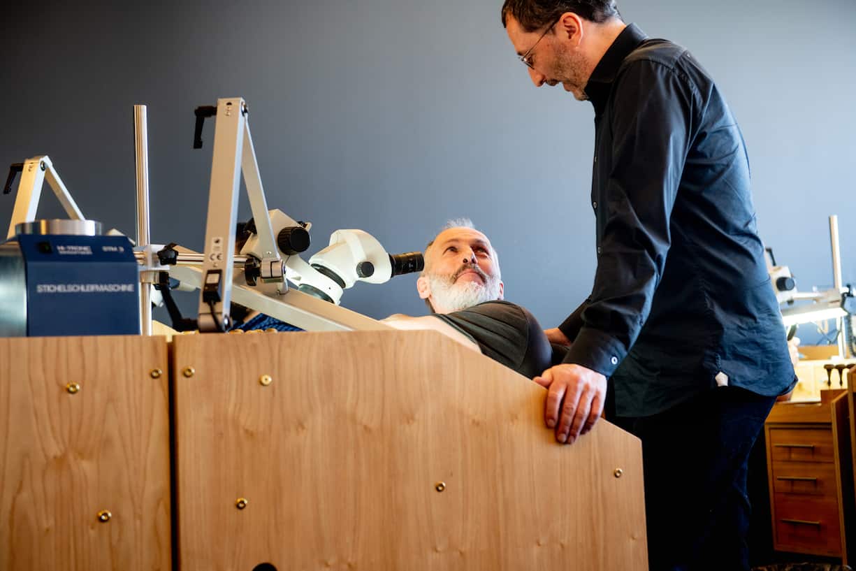 Pierre Salanitro and his luxury stone/gems setting company in Geneva. Genève, le 20.02.2020 © David Wagnières